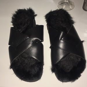 slip on faux fur sandal